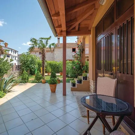 Stunning In With Kitchen *