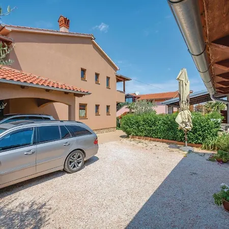 Stunning In With Kitchen Appartement *