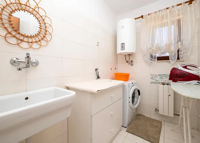 3 Bedroom Lovely In 公寓